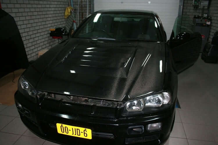 00-JJD-6: NISSAN SKYLINE uit 1998