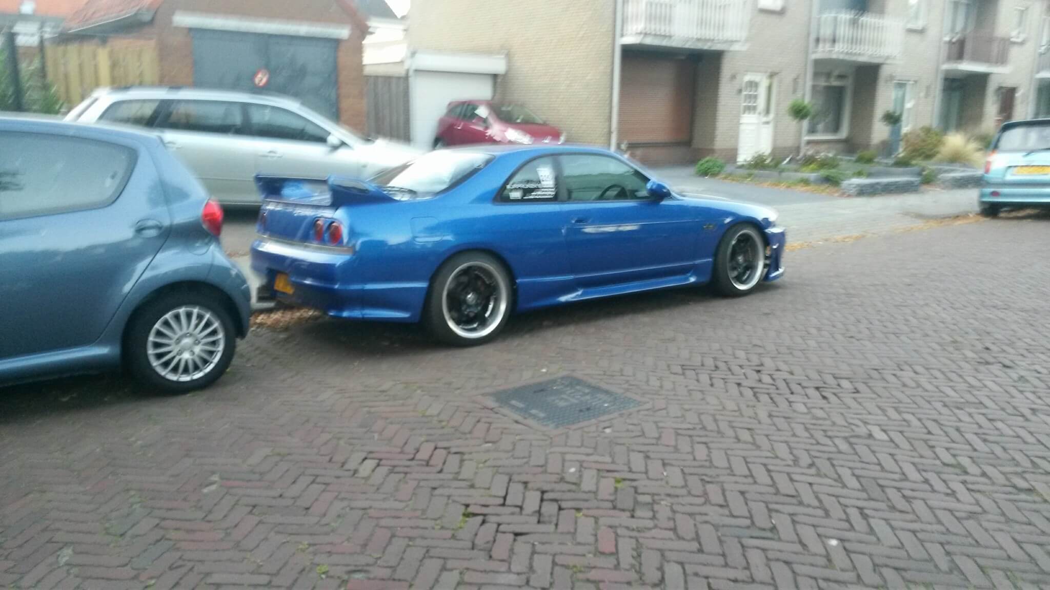 12-JDN-5: NISSAN SKYLINE uit 1997