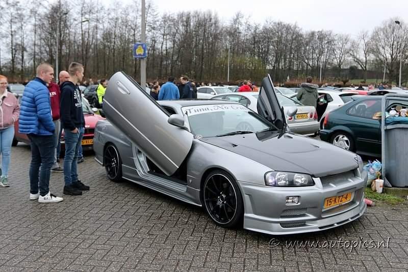 15-KTZ-4: NISSAN SKYLINE uit 1997