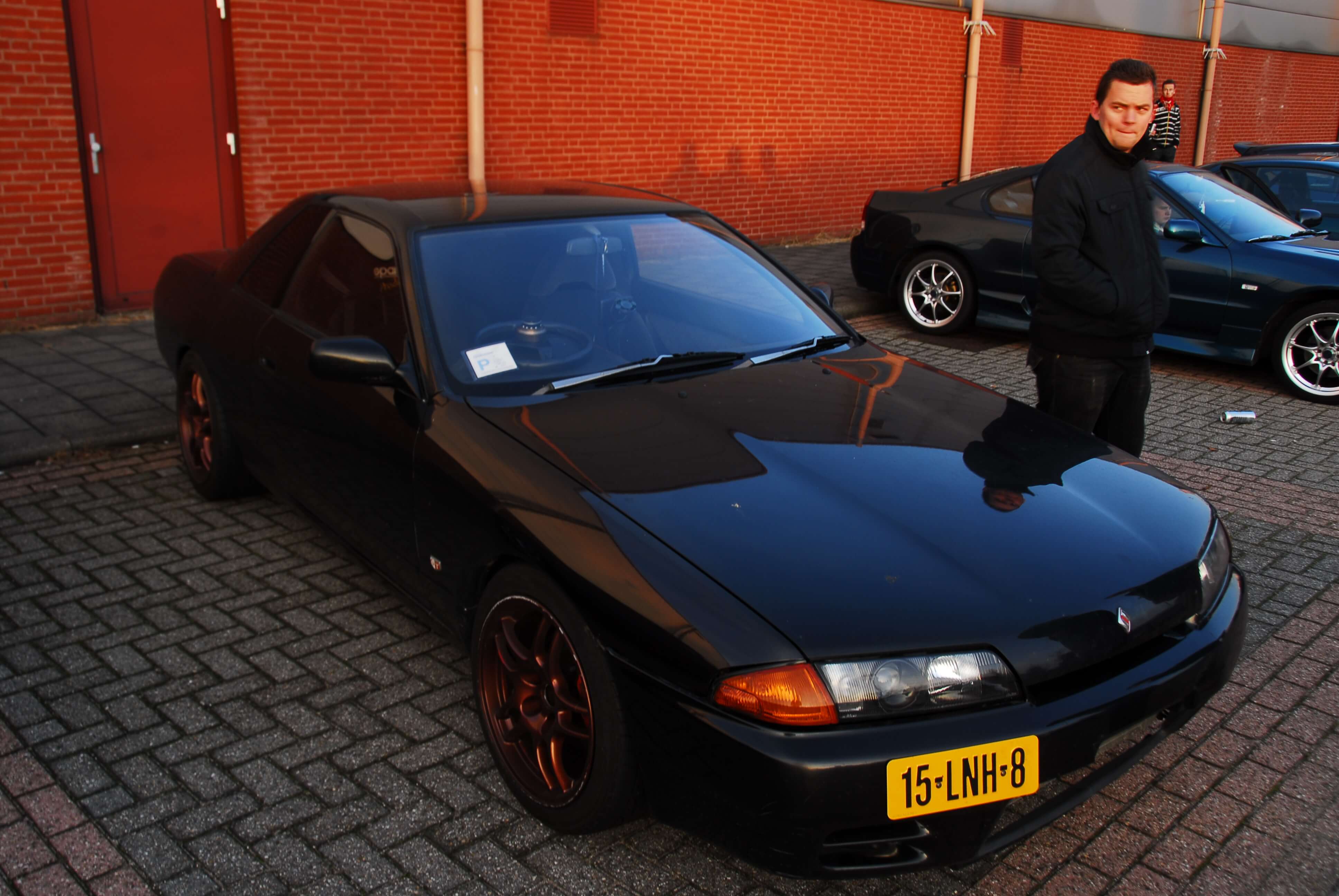 15-LNH-8: NISSAN SKYLINE uit 1992