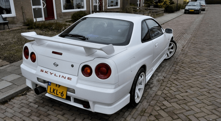 19-LKL-6: NISSAN SKYLINE R34 GTT uit 1998