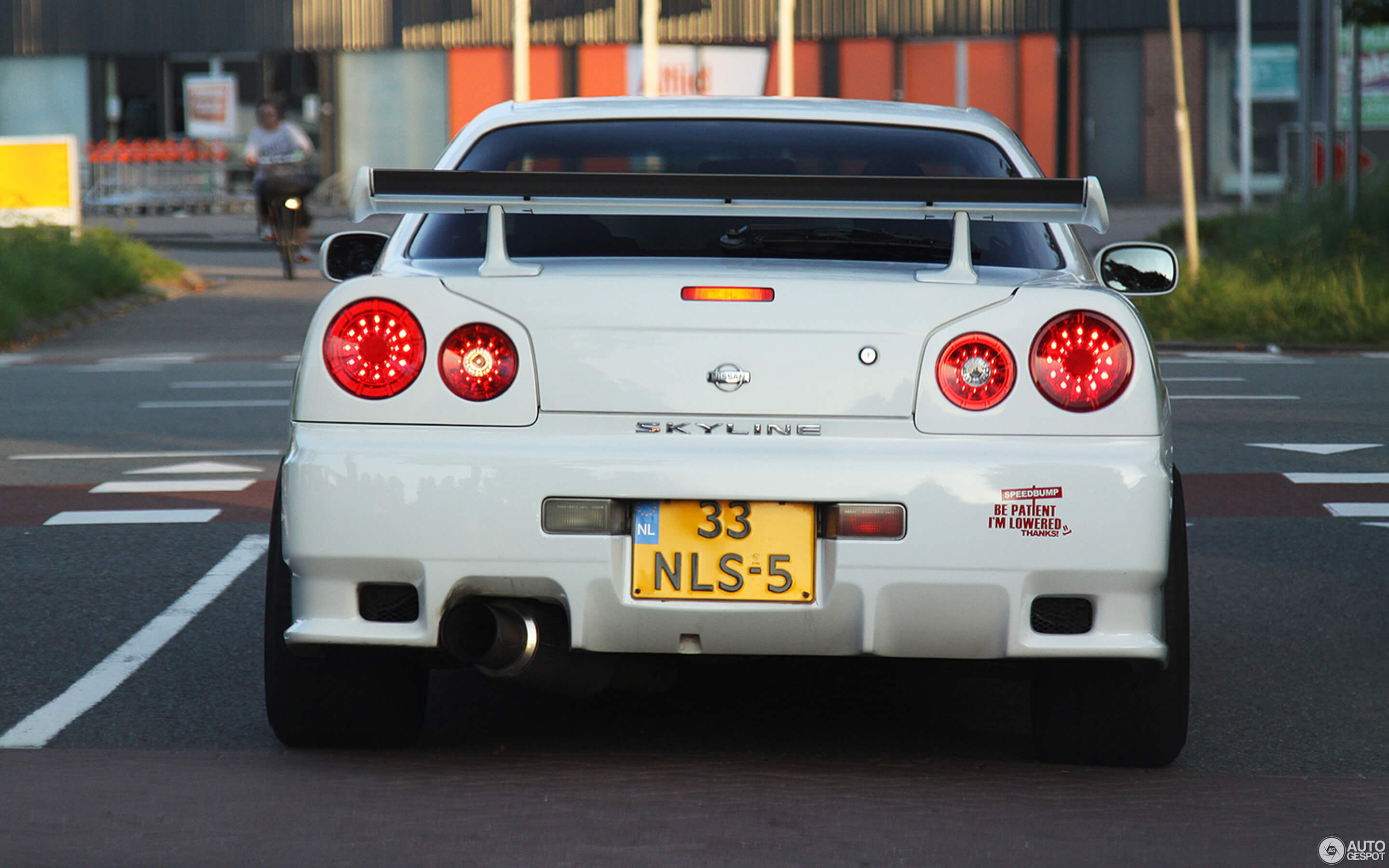 33-NLS-5: NISSAN SKYLINE GT-T uit 2000