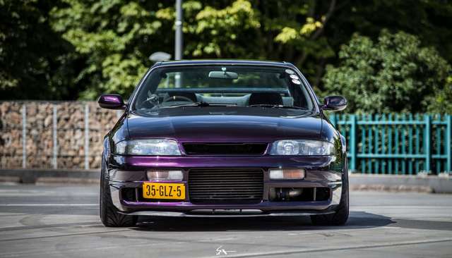 35-GLZ-5: NISSAN SKYLINE uit 1996