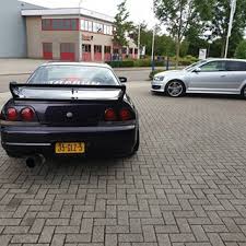 35-GLZ-5: NISSAN SKYLINE uit 1996