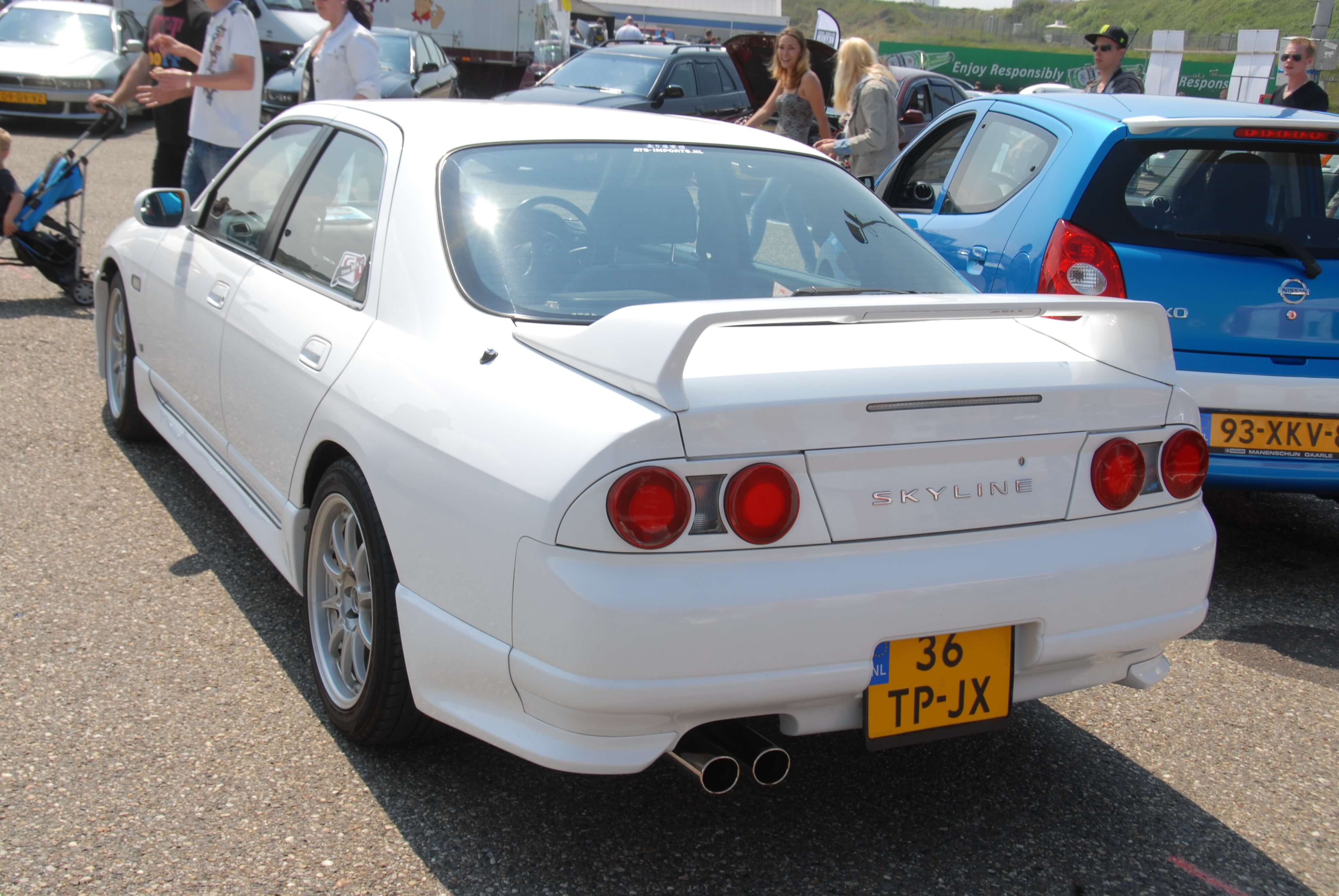 36-TP-JX: NISSAN SKYLINE GTS-4 uit 1995