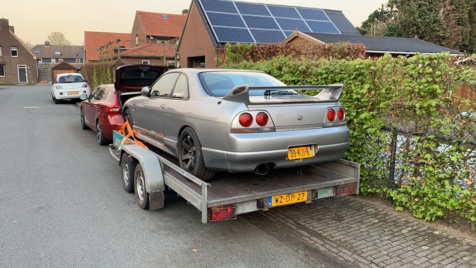 39-KJJ-8: NISSAN SKYLINE uit 1998