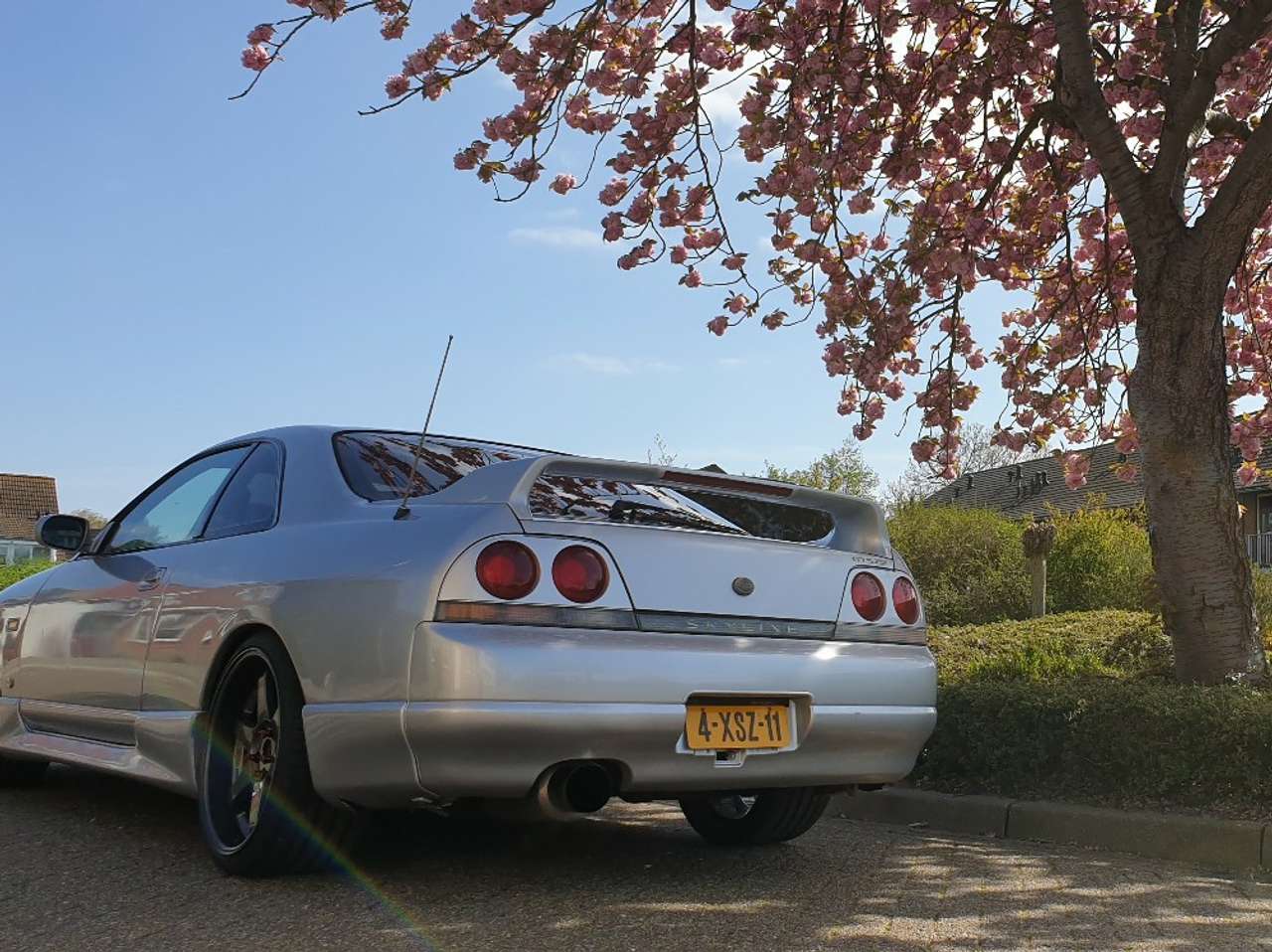 4-XSZ-11: NISSAN SKYLINE uit 1995