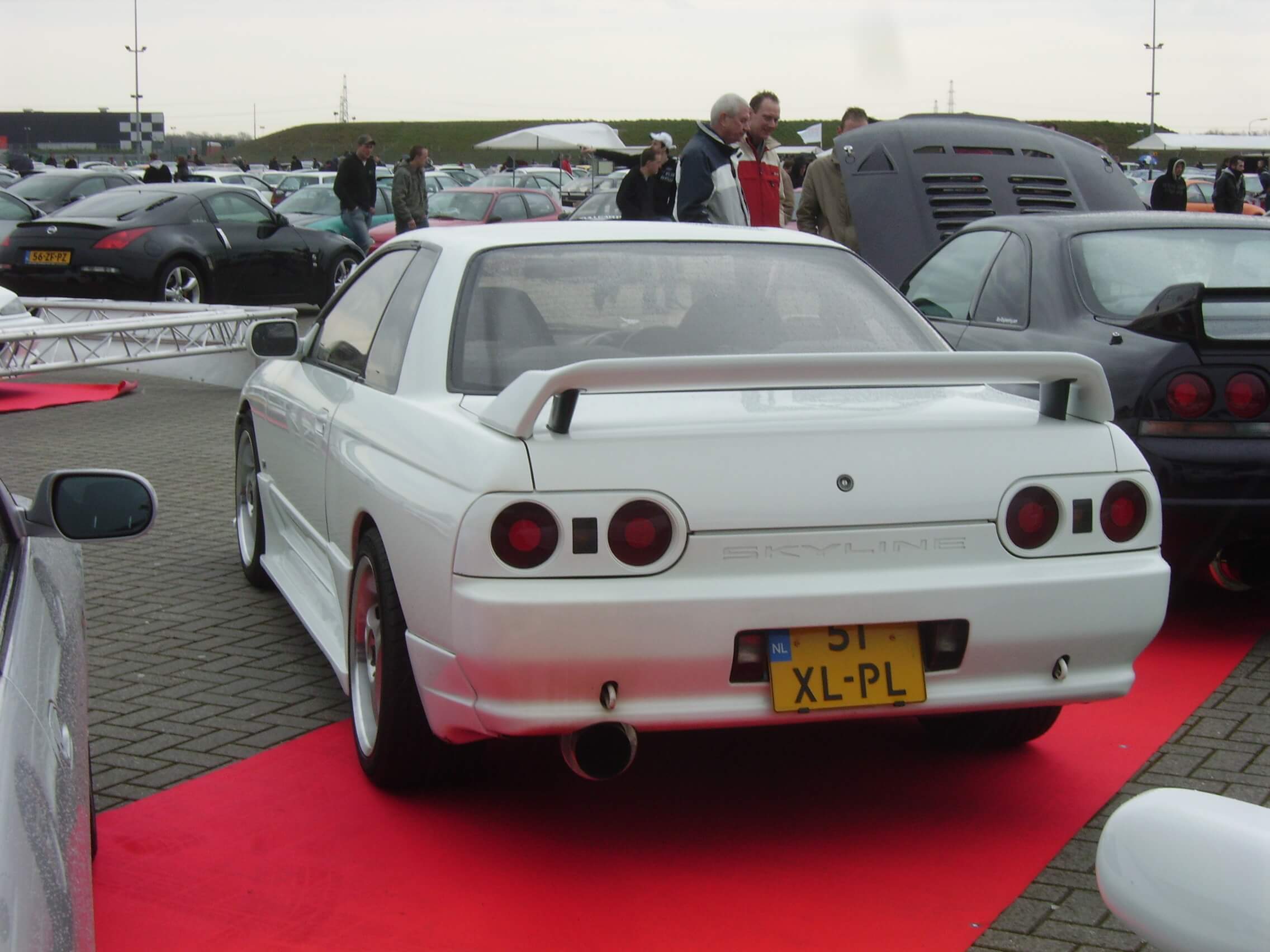 51-XL-PL: NISSAN SKYLINE uit 1992