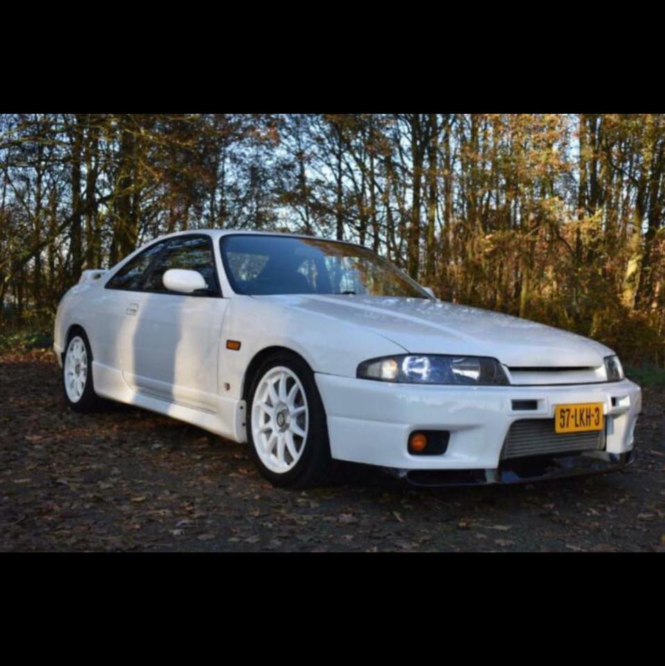 57-LKH-3: NISSAN SKYLINE uit 1996