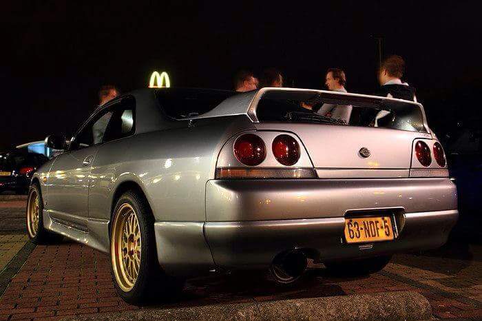 63-NDF-5: NISSAN SKYLINE GTS-T uit 1996