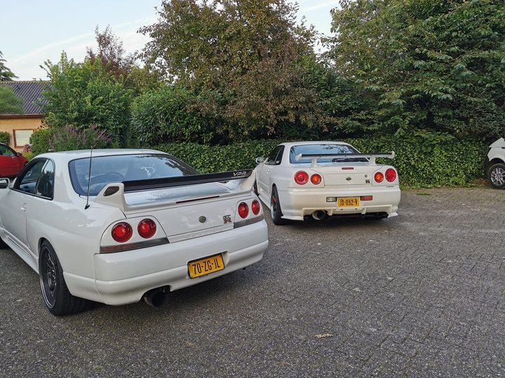 70-ZG-JL: NISSAN SKYLINE uit 1996