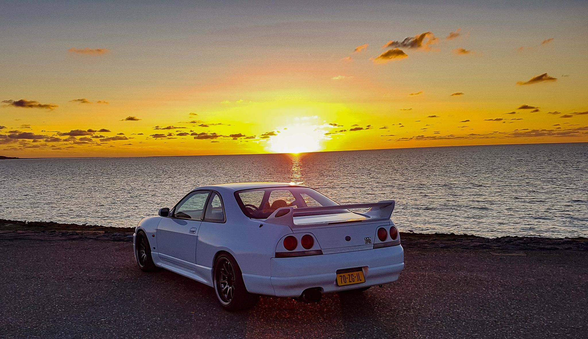 70-ZG-JL: NISSAN SKYLINE uit 1996