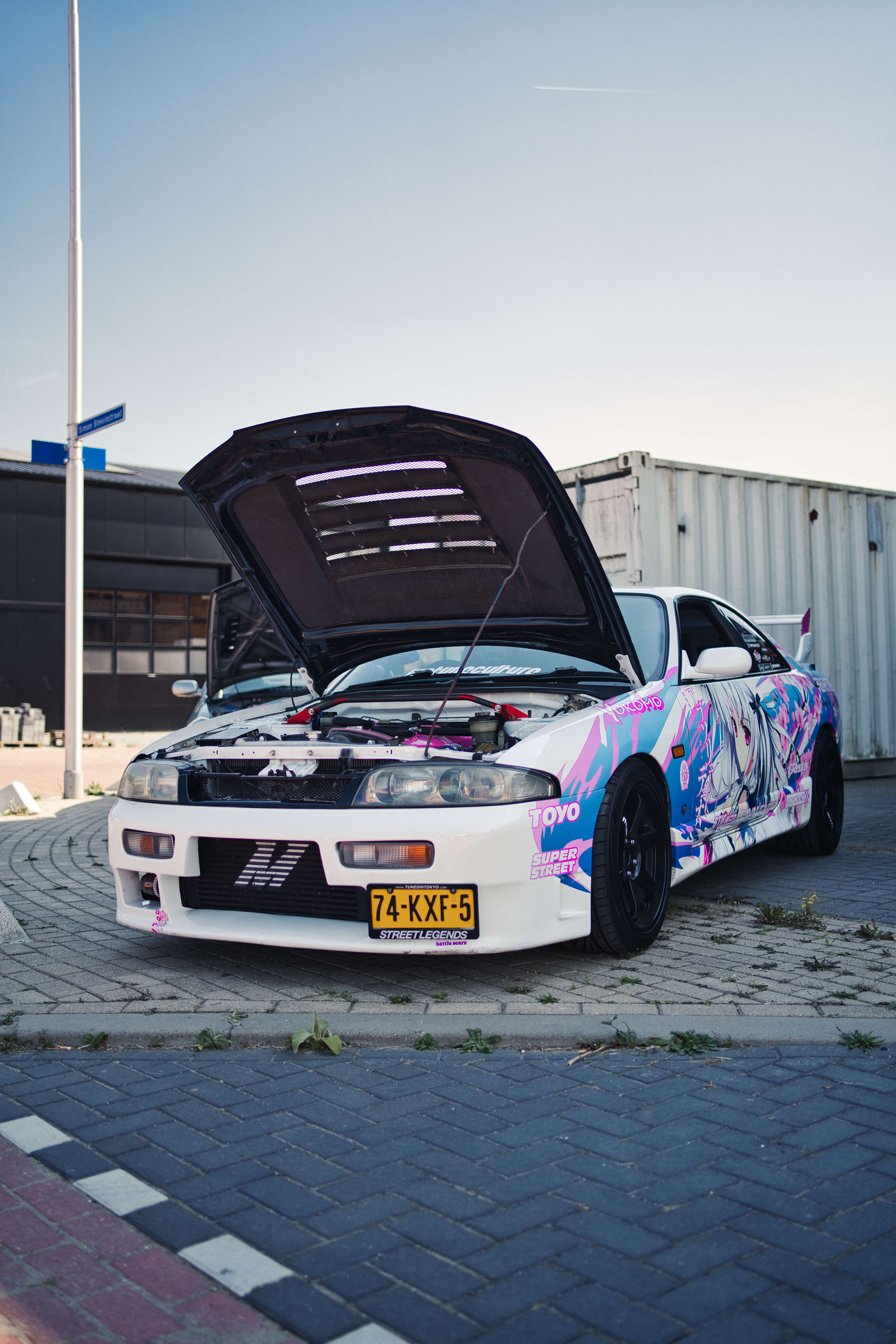 74-KXF-5: NISSAN SKYLINE uit 1995