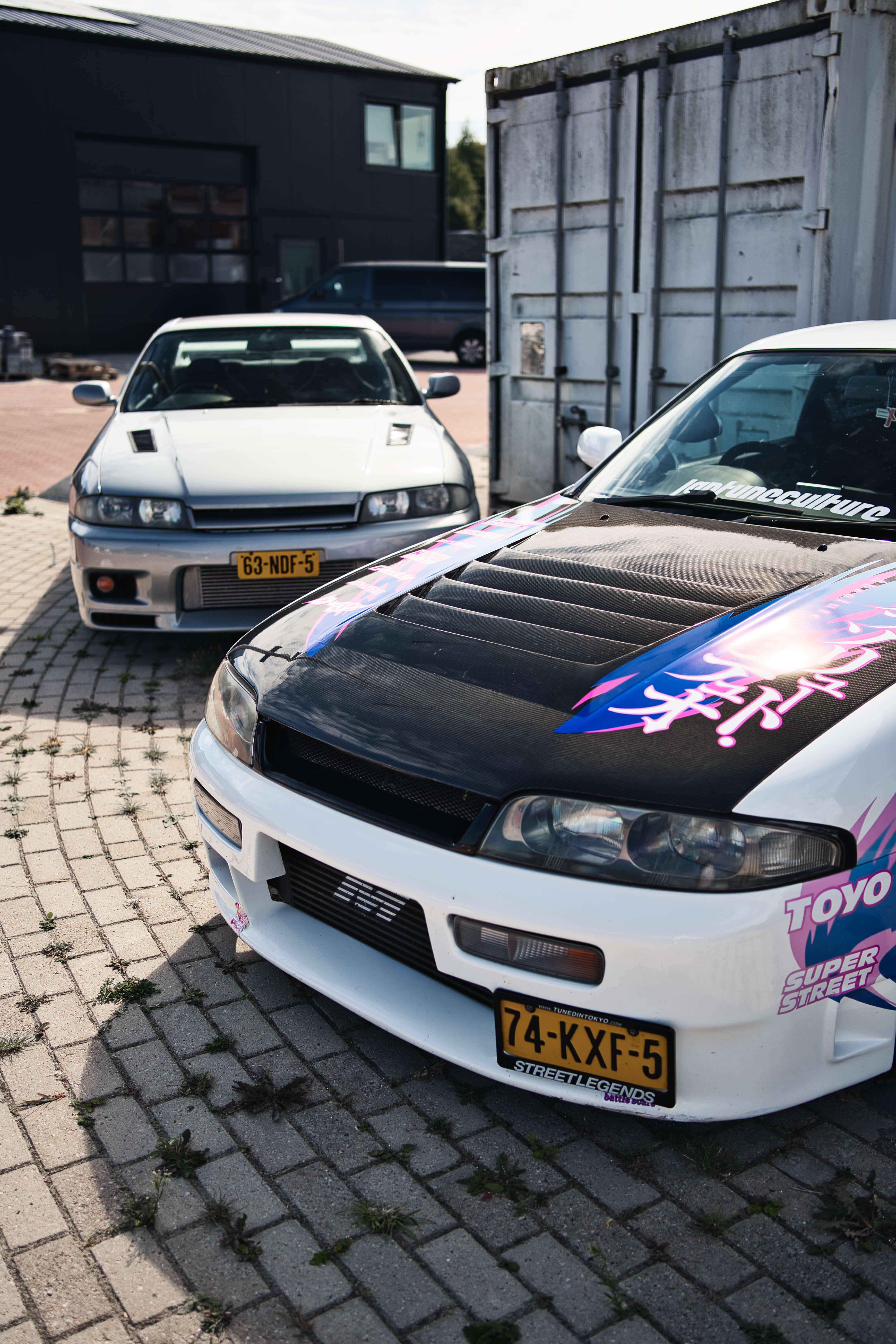 74-KXF-5: NISSAN SKYLINE uit 1995