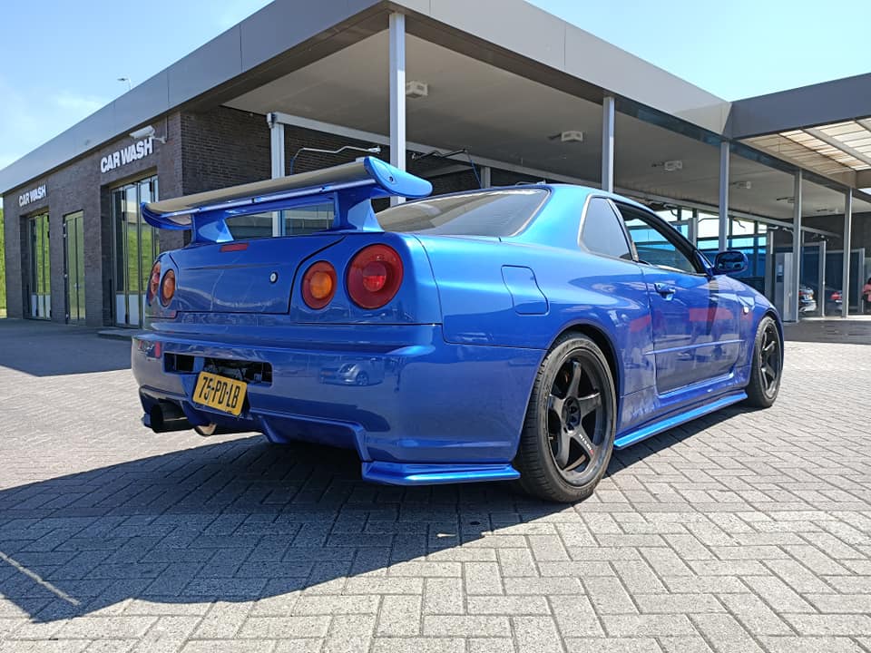 75-PD-LB: NISSAN SKYLINE R34 GT-R R-TUNE uit 1999