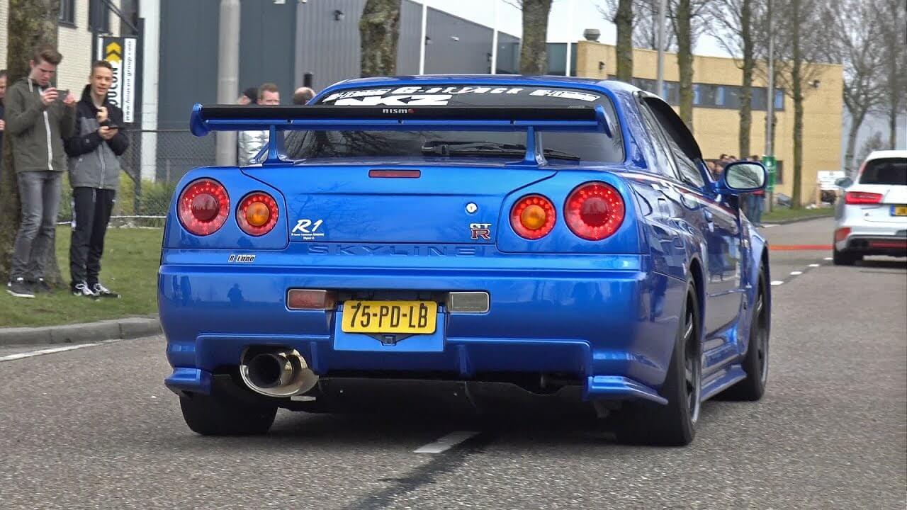 75-PD-LB: NISSAN SKYLINE R34 GT-R R-TUNE uit 1999