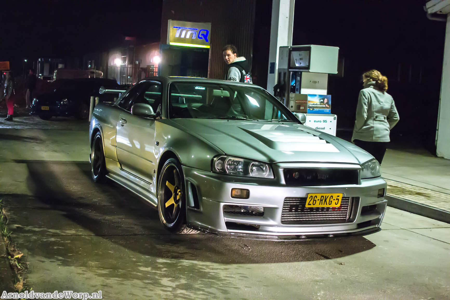 77-RKG-4: NISSAN SKYLINE uit 1997