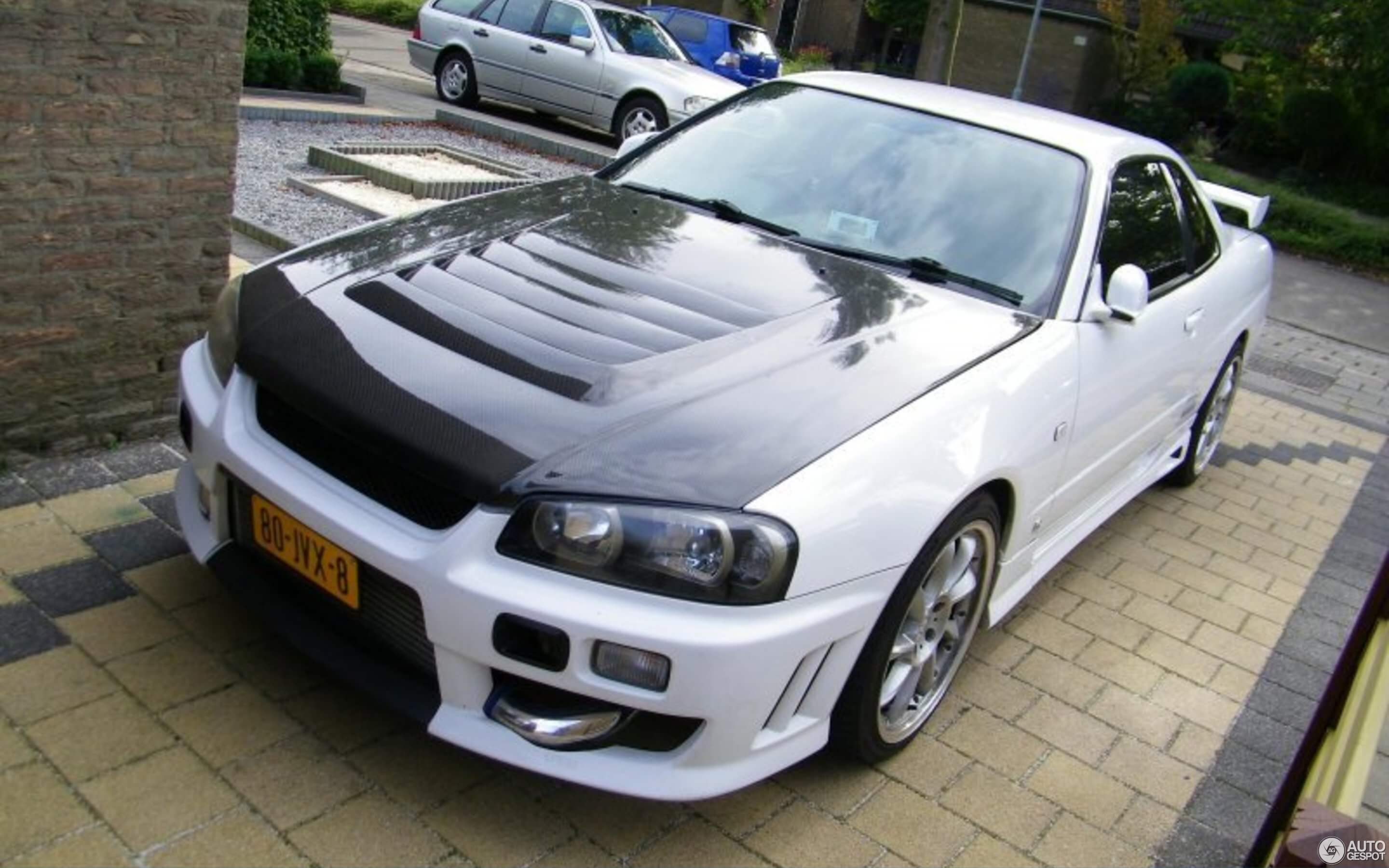 80-JVX-8: NISSAN SKYLINE GT-R uit 1999