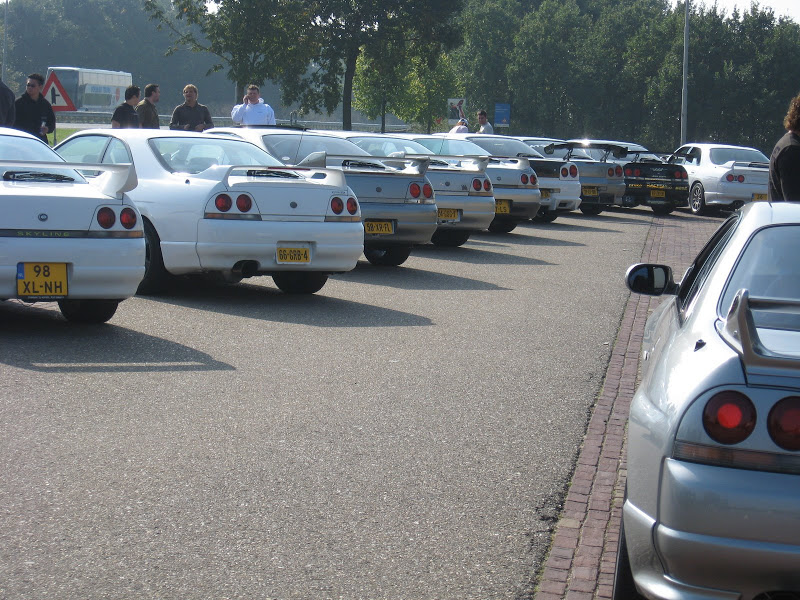 83-ST-LS: NISSAN SKYLINE uit 1994