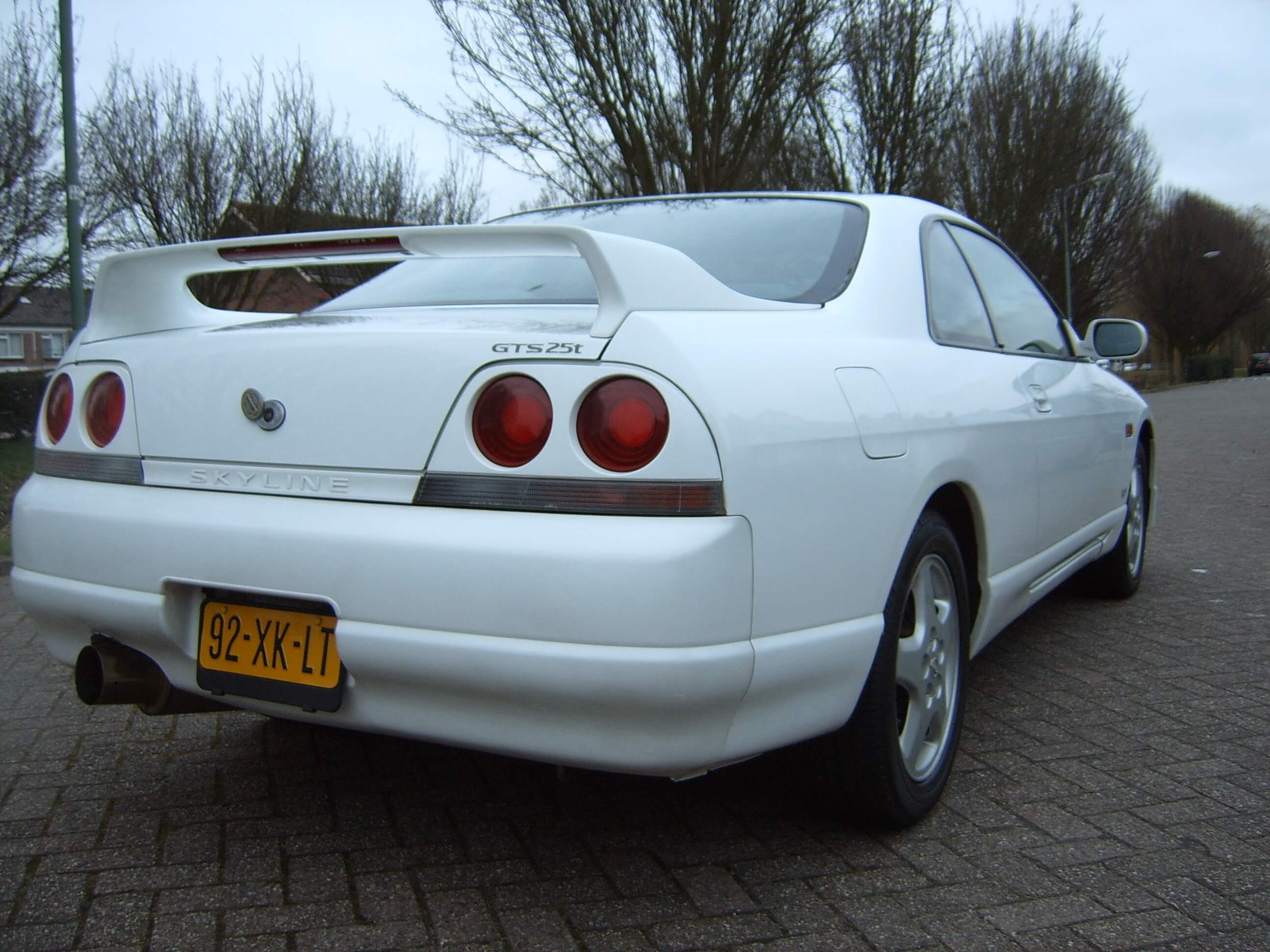 92-XK-LT: NISSAN SKYLINE GTS-T uit 1997