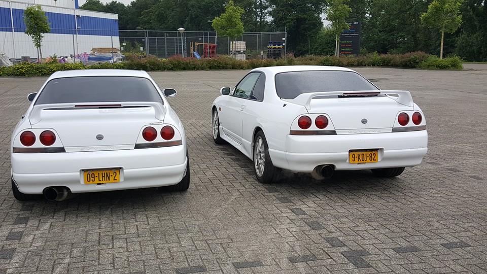 9-KDJ-82: NISSAN SKYLINE uit 1997