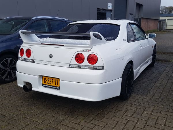 G-227-TJ: NISSAN SKYLINE uit 1998