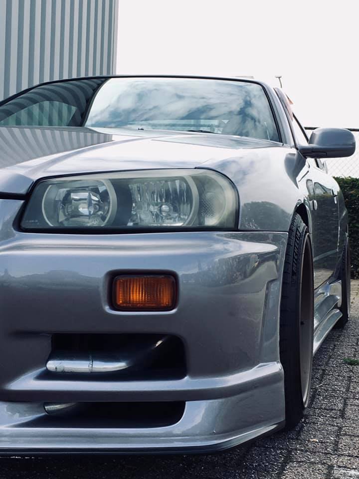 G-813-LN: NISSAN SKYLINE GT-R uit 1998