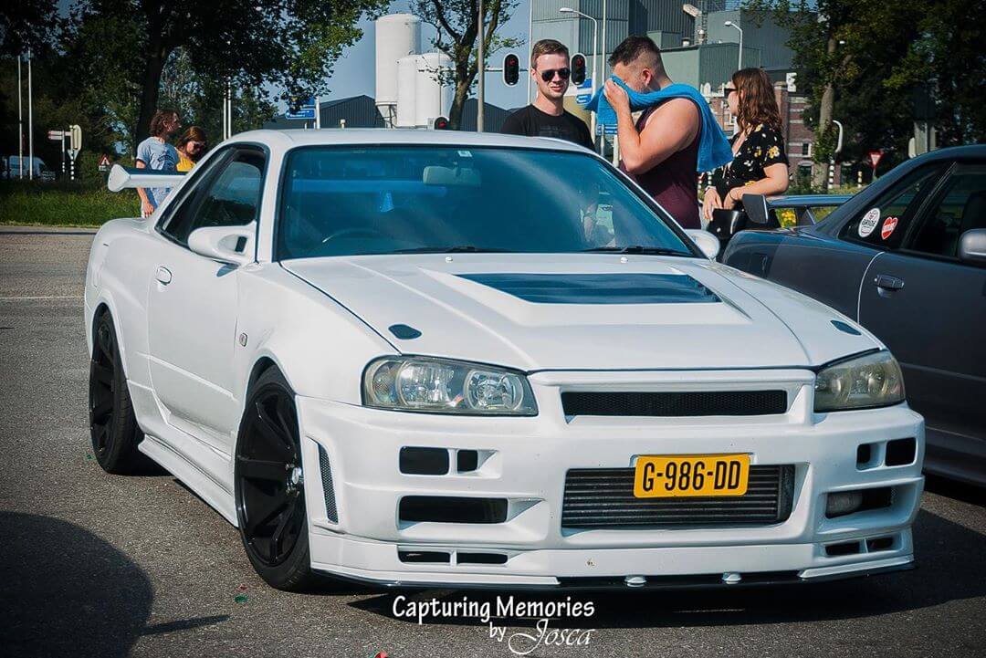 G-986-DD: NISSAN SKYLINE uit 1998