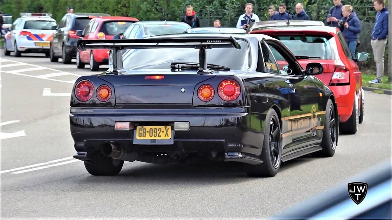 GB-092-X: NISSAN SKYLINE GTT uit 1998