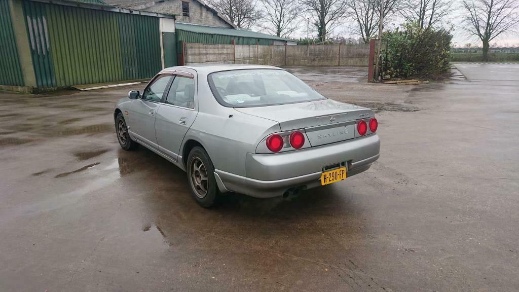 H-290-FP: NISSAN SKYLINE uit 1996