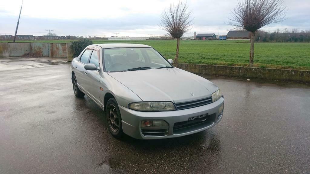 H-290-FP: NISSAN SKYLINE uit 1996