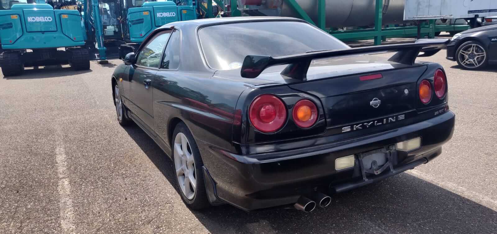 J-437-SL: NISSAN NISSAN SKYLINE uit 2000