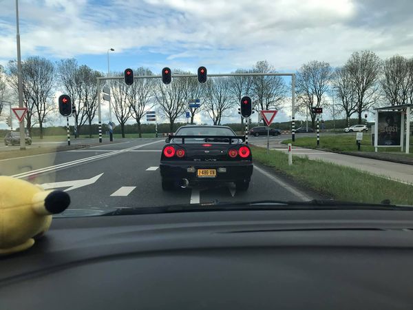 J-486-XN: NISSAN SKYLINE GT-T uit 1998 J-486-XN: NISSAN SKYLINE GT-T uit 1998