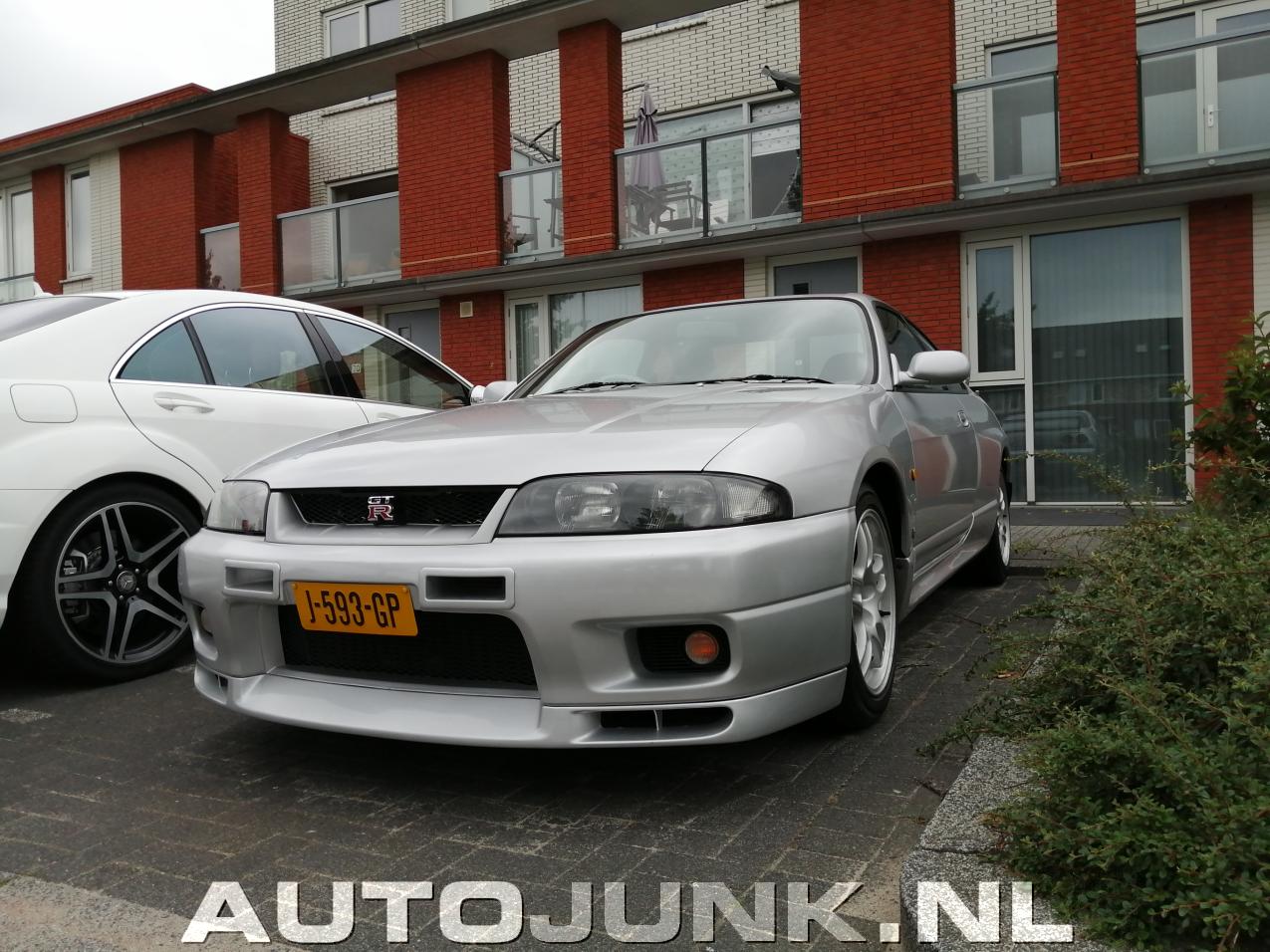 J-593-GP: NISSAN R33 SKYLINE GTR uit 1995