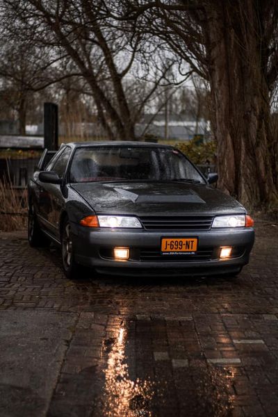 J-699-NT: NISSAN SKYLINE uit 1992