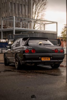 J-699-NT: NISSAN SKYLINE uit 1992