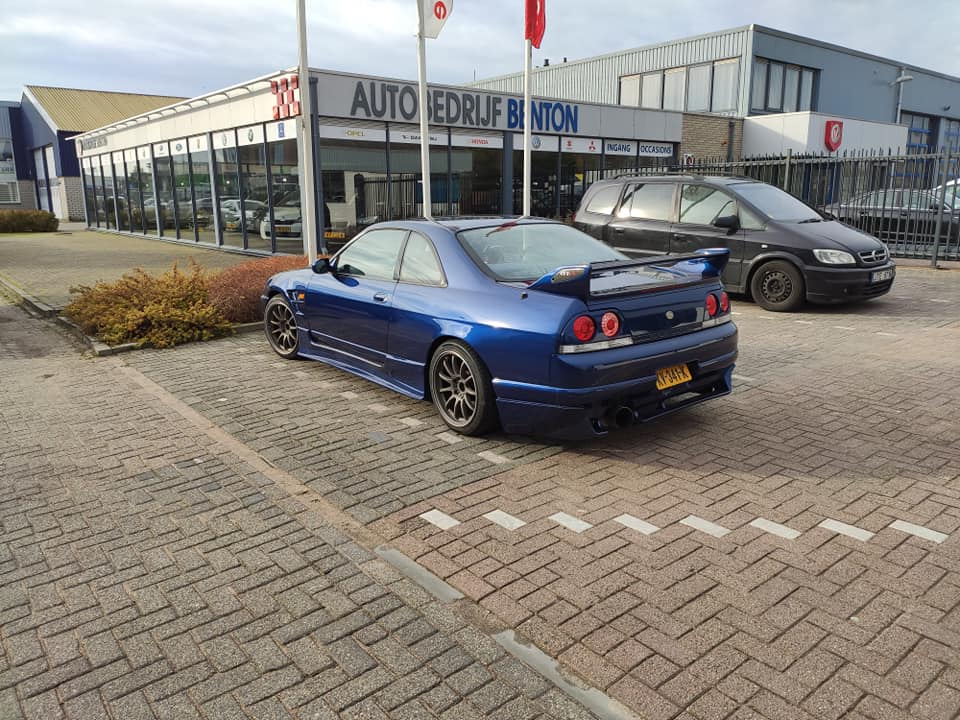 KV-341-K: NISSAN SKYLINE uit 1998