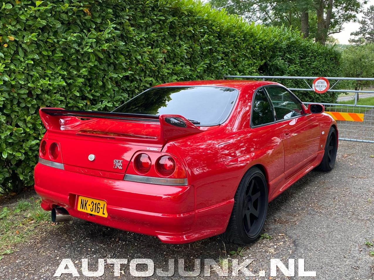 NK-316-L: NISSAN SKYLINE GTR uit 1995