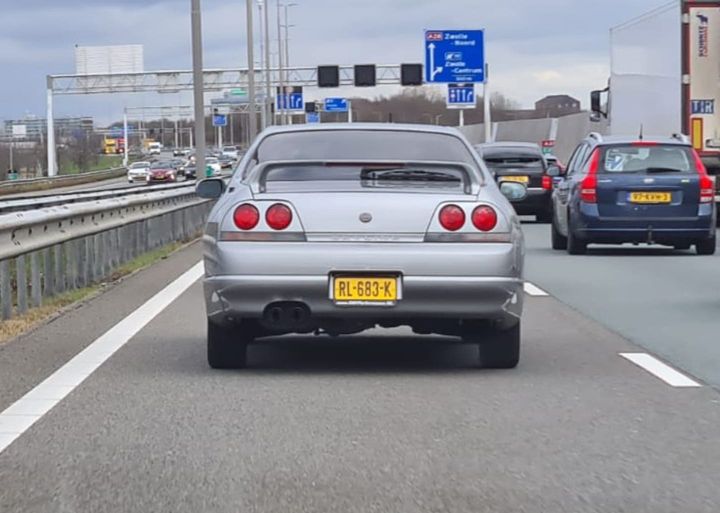 RL-683-K: NISSAN SKYLINE GTS uit 1996