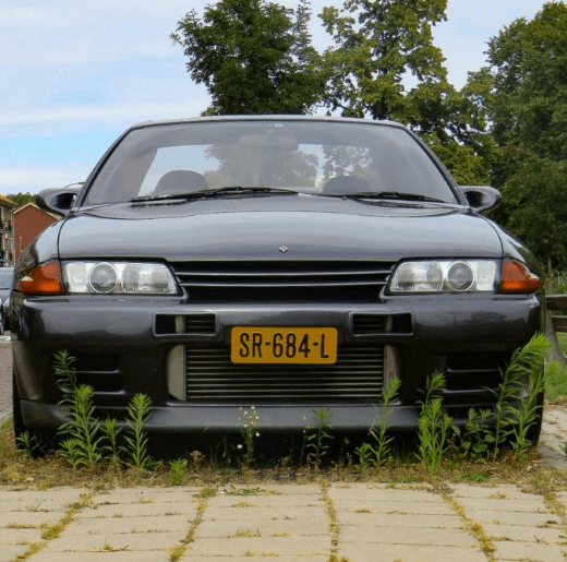 SR-684-L: NISSAN SKYLINE GT-R uit 1989