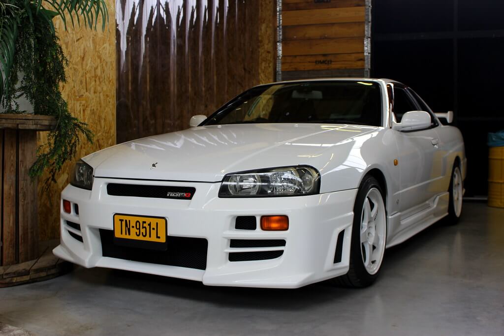 TN-951-L: NISSAN SKYLINE GT-T uit 1999