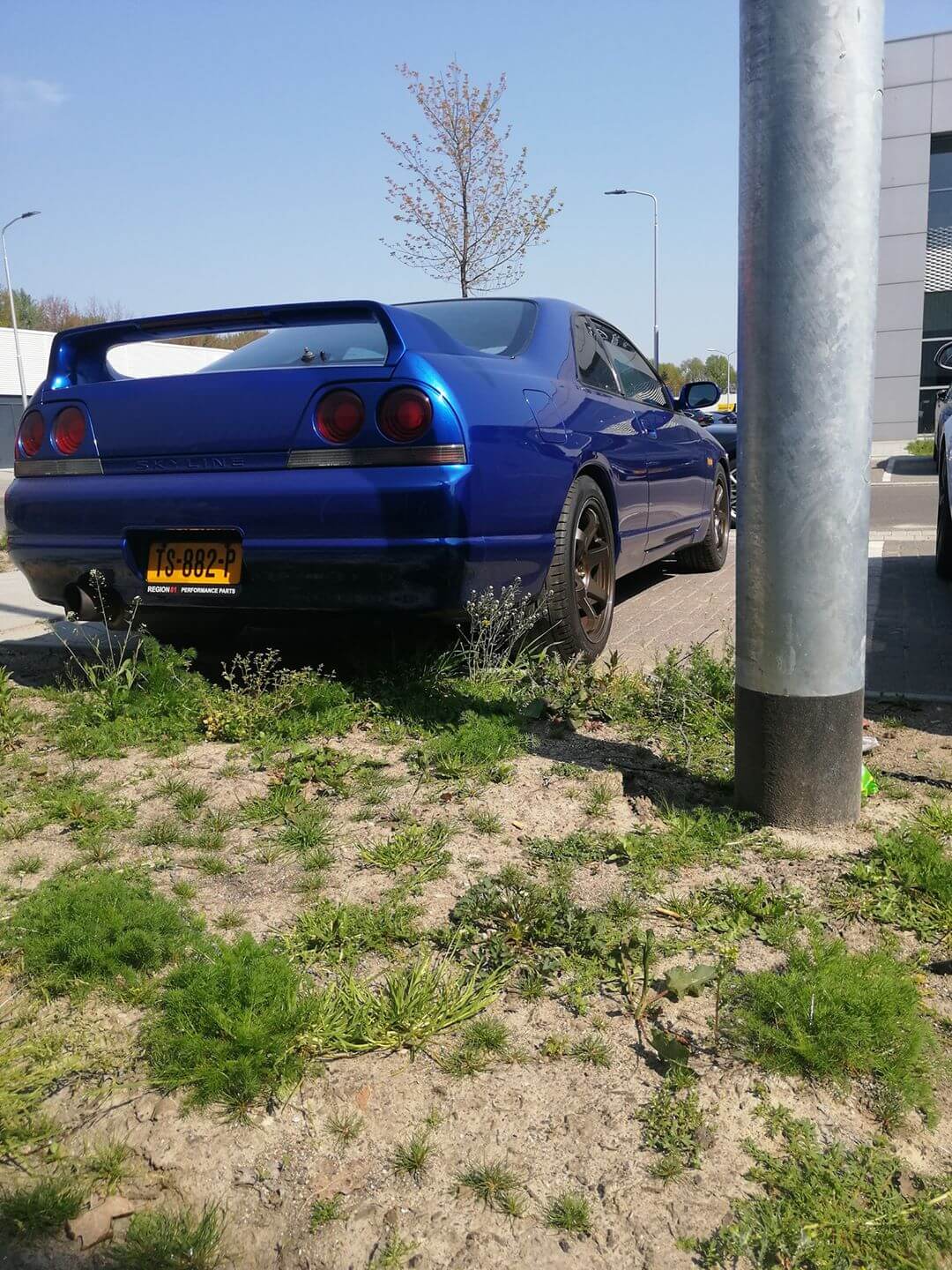 TS-882-P: NISSAN SKYLINE uit 1996