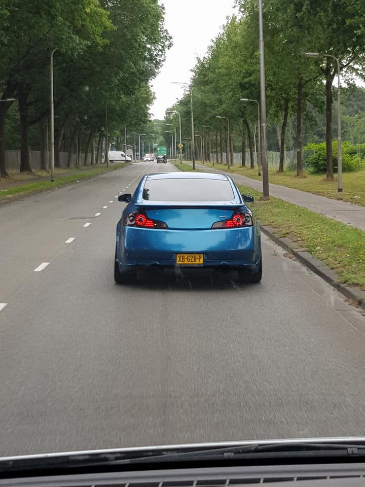 XB-628-P: NISSAN SKYLINE 350 GT COUPE uit 2004