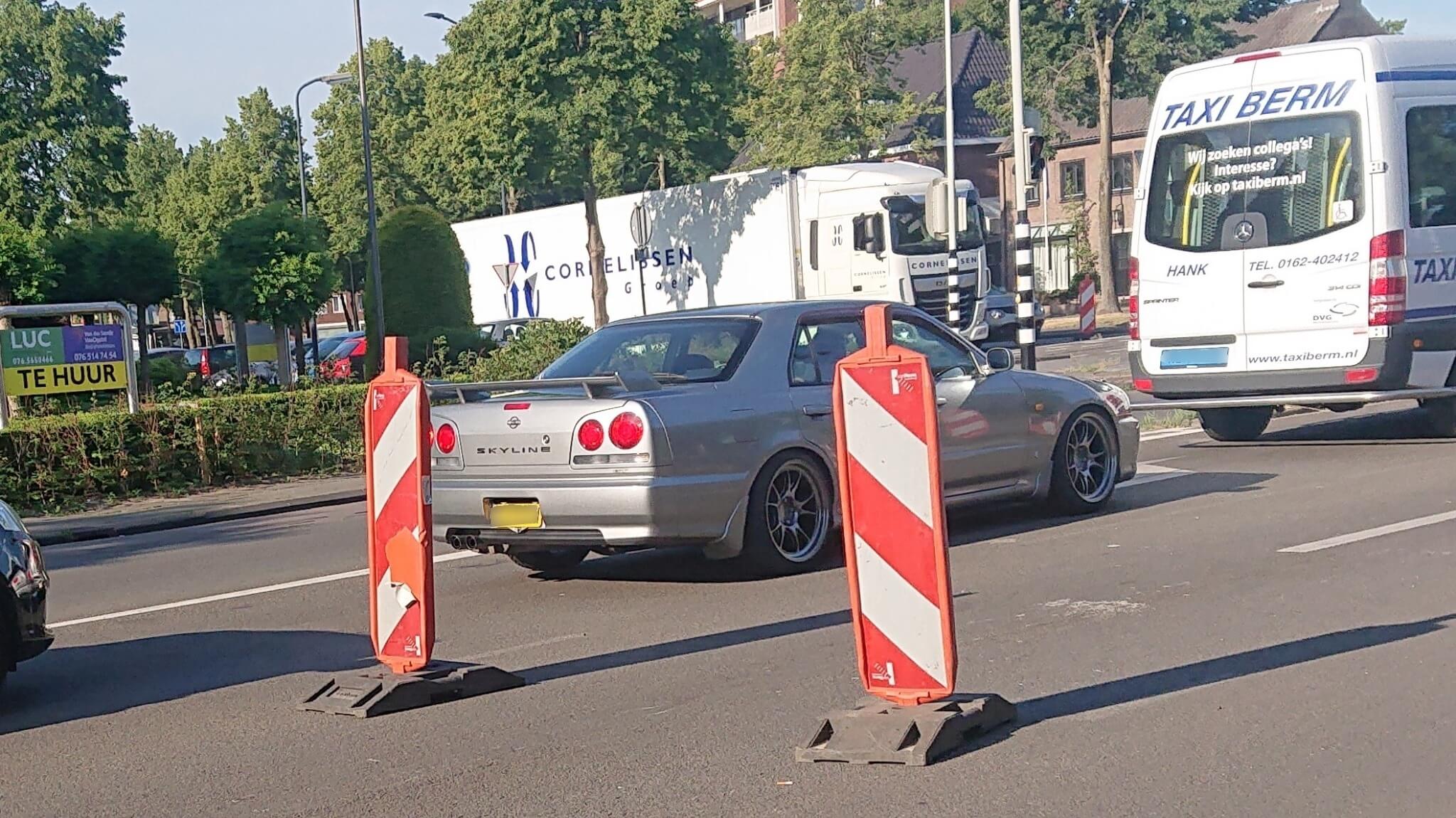 XS-504-H: NISSAN SKYLINE GT uit 1999