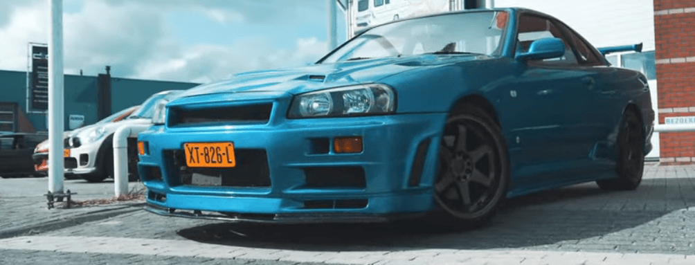 XT-826-L: NISSAN SKYLINE uit 1998