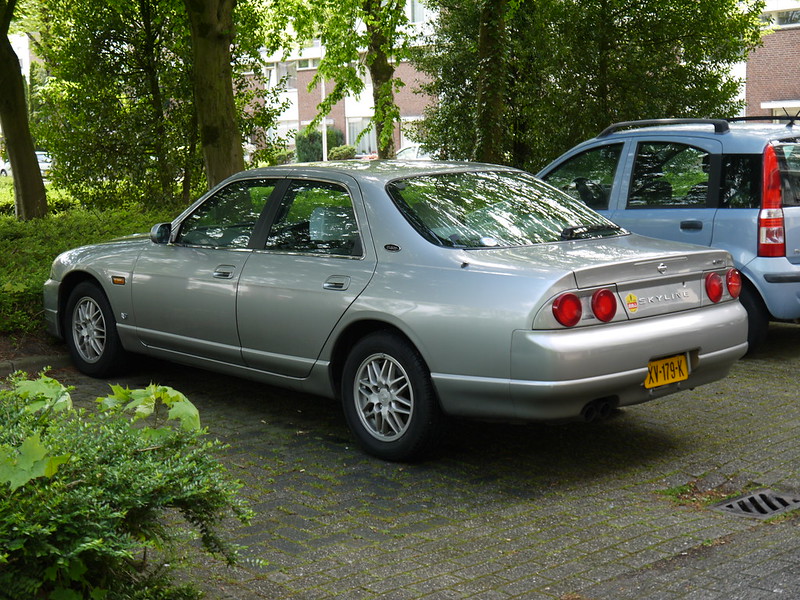 XV-179-K: NISSAN SKYLINE GTS uit 1997