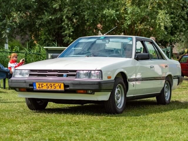 ZF-595-V: NISSAN SKYLINE 1800 uit 1984