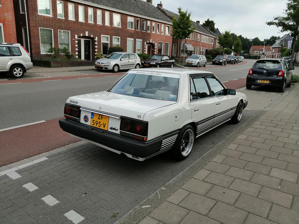 ZF-595-V: NISSAN SKYLINE 1800 uit 1984